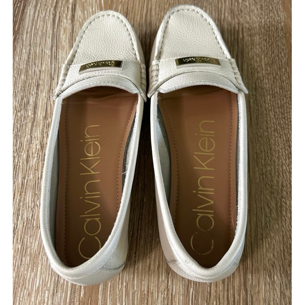 Calvin Klein Leta Cream Leather Loafers Flats Minimalist Preppy Quiet Luxury 8 - Picture 5 of 13